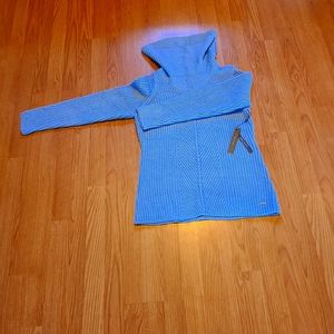 T TAHARI WOOL blend sweater.   Ladies